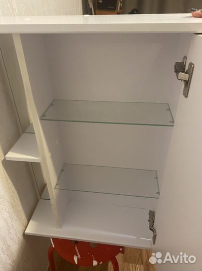 Шкаф-зеркало волна