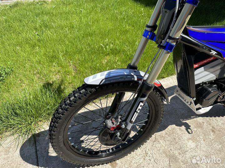 Electric Motion Escape R макс-я комплект-я. Новый