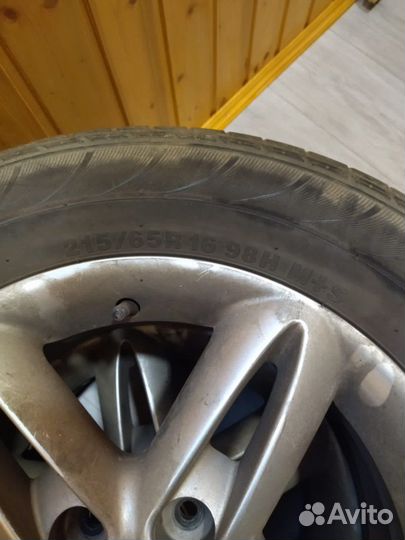 Michelin X-Ice North 215/65 R16