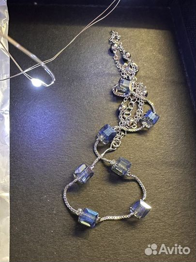 Коробка бижутерии из 17 позиций, рандомно