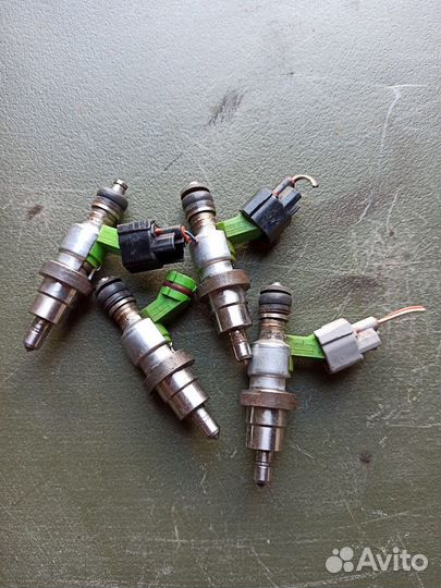 Комплект форсунок на двигатель 1az-fse 2az-fse toy