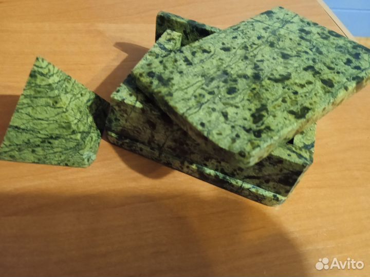 Шкатулка из натурального камня Змеевик