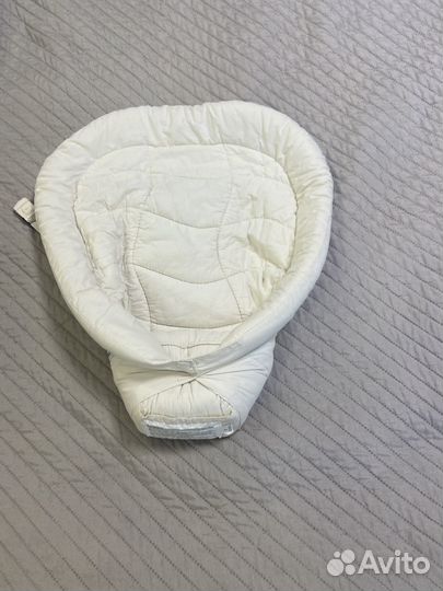 Ergobaby вкладыш для новорожденного