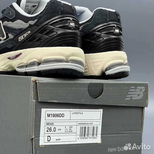 Темные New Balance 1906