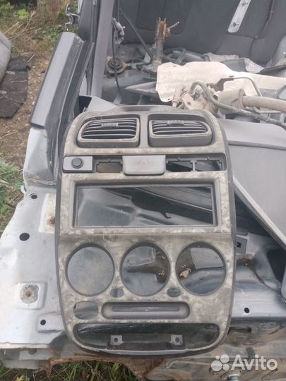 Накладка в торпедо Hyundai Accent Тагаз