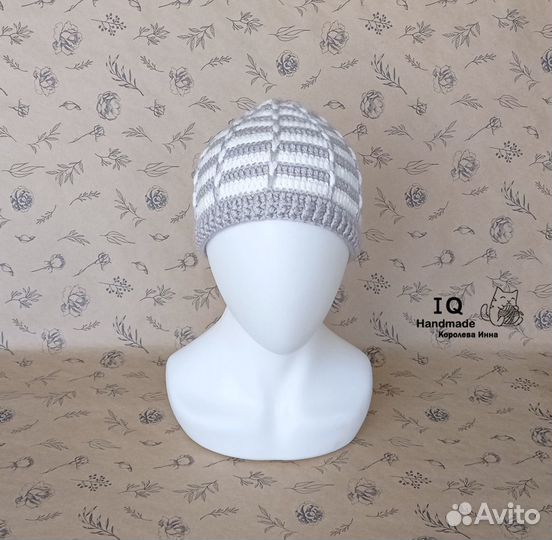 Вязаная шапка. Ручная работа