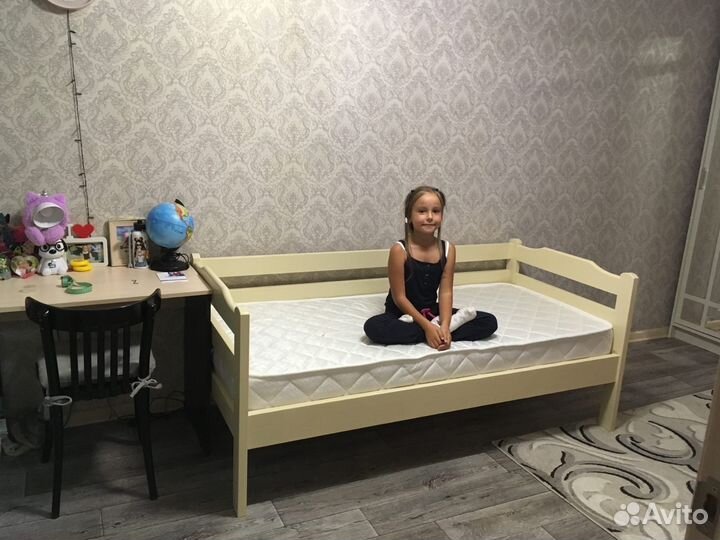 Детская кровать из массива сосны 