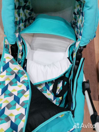 Коляска прогулочная, в хорошем состоянии