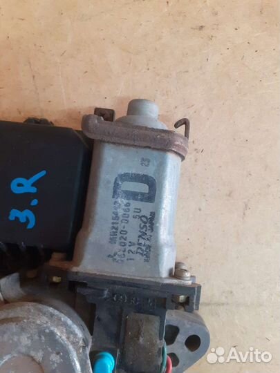 Стеклоподъемник задний правый Mitsubishi Galant 8