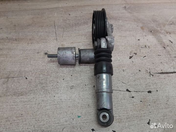 Натяжитель ремня Volkswagen Passat B5 рестайлинг (2000—2005)