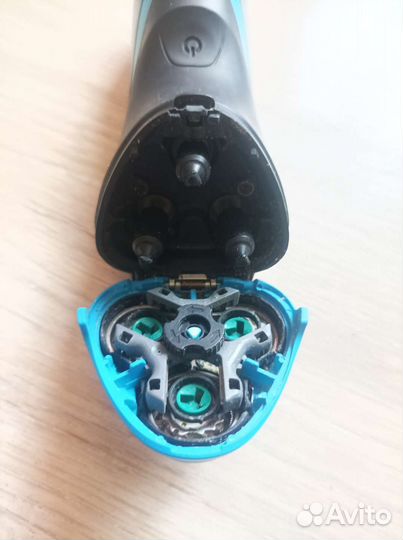 Бритва электрическая philips AT 750