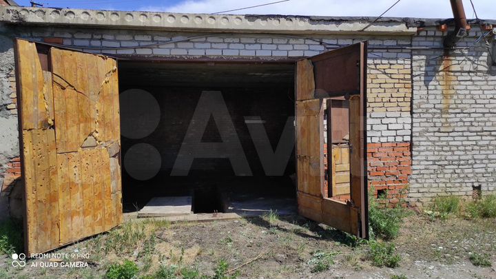 Гараж, > 30 м²