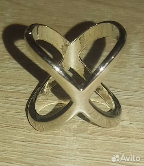 Кольцо-зажим для платка