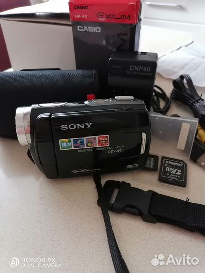 Цифровая видеокамера sony (Малайзия)