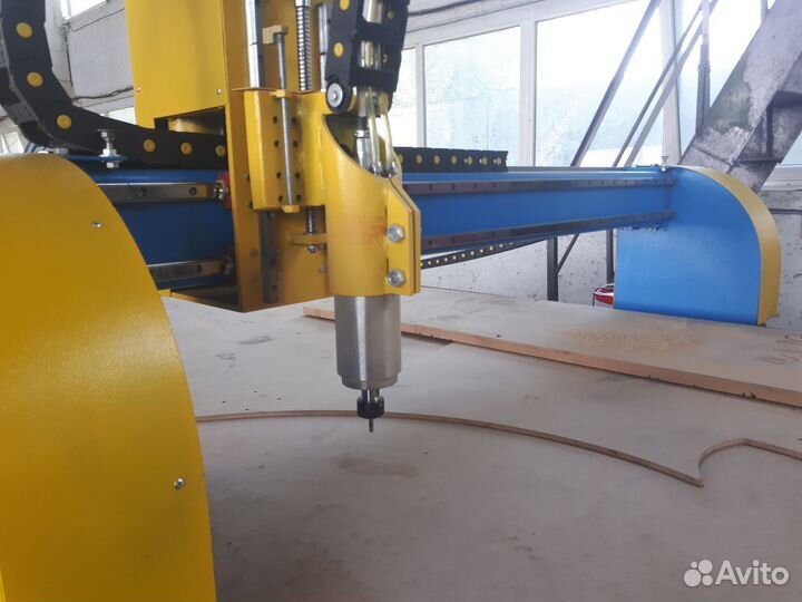 Фрезерный станок с чпу по дереву