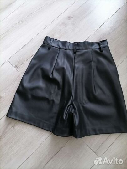 Шорты кожаные женские Befree