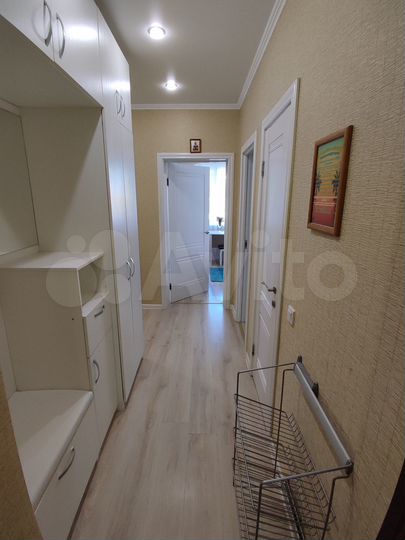 2-к. квартира, 60,4 м², 1/17 эт.