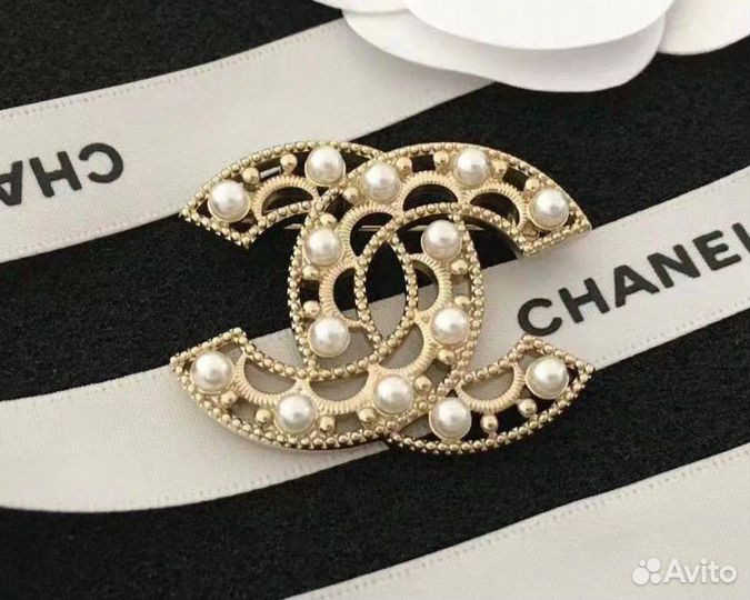 Броши chanel в ассортименте