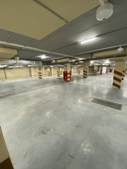 Машиноместо, 15 м²