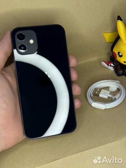 iPhone 12, 64 ГБ