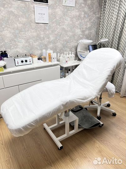 Косметологическое кресло на гидравлике