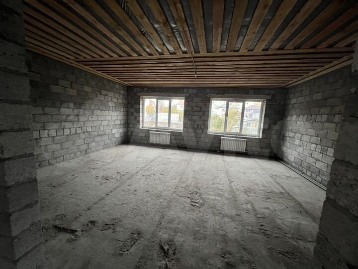 Коттедж 180 м² на участке 5,5 сот.