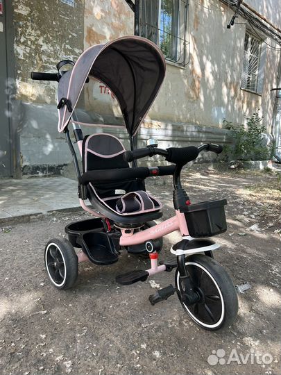 Детский велосипед с ручкой