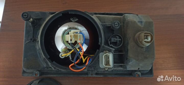 Блок-фара правая ваз 2105, 2107, 2104 (Разбито сте