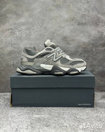 Серые New Balance 9060