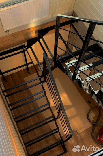 Металлокаркас для лестницы 