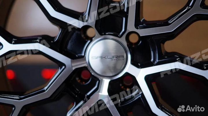 Литой диск sakura wheels R18 5x108
