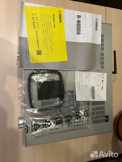 Yamaha R-N600A Сетевой