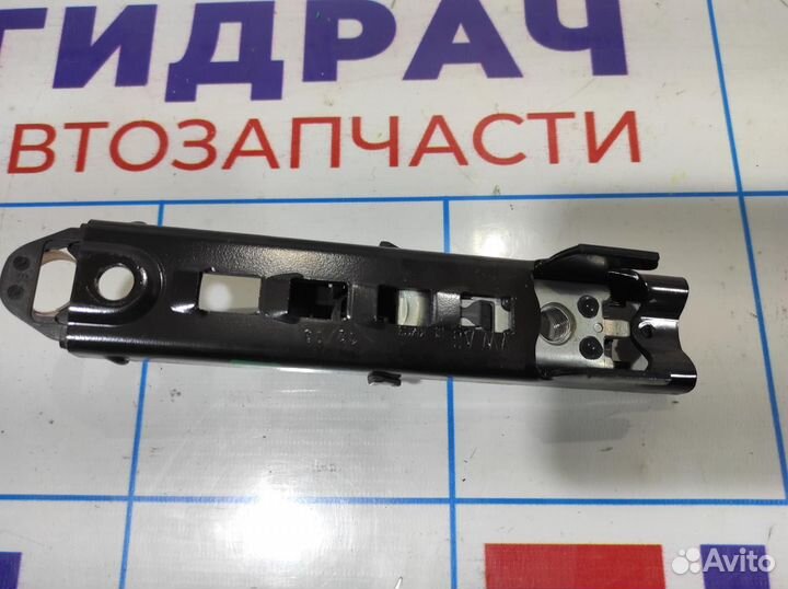 Механизм регулировки ремня безопасности Volkswagen