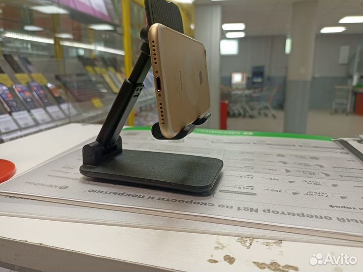 Apple iPhone 7 32Gb (розовое золото)