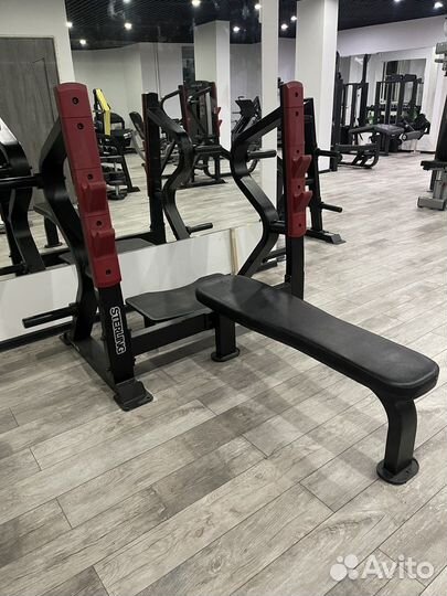Скамья для жима лежа Aerofit Sterling