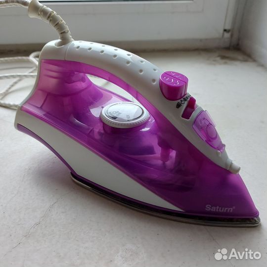 Утюг Saturn st-cc7142