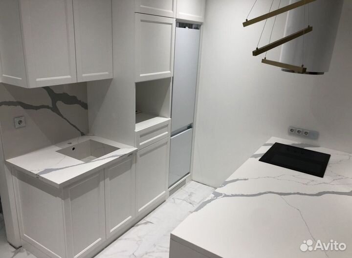 Столешница из кварца для ванной и кухни