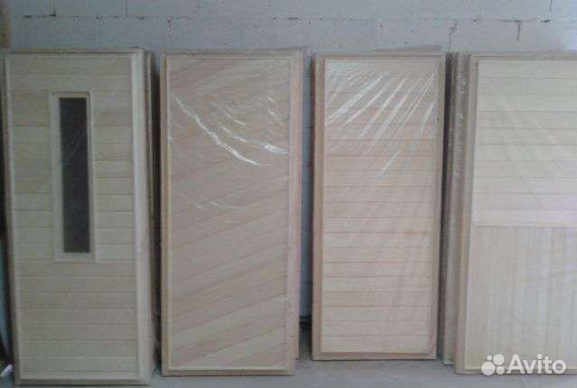 Двери деревянные и стеклянные для бани и дома