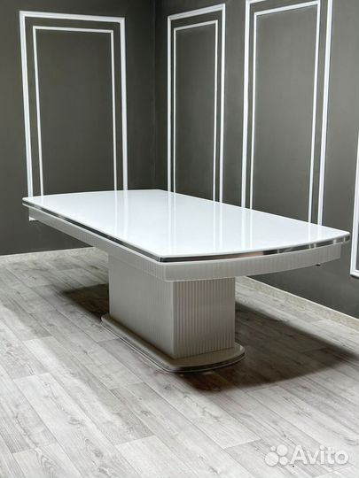 Стол в гостиную \ оплата при получении