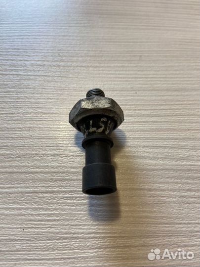 Датчик давления масла Opel Astra H