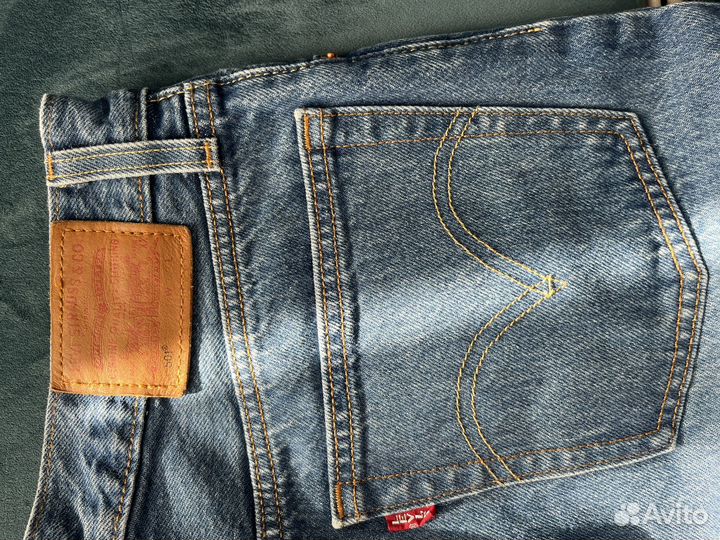 Джинсы levis