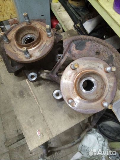 Поворотный кулак Nissan almera classic