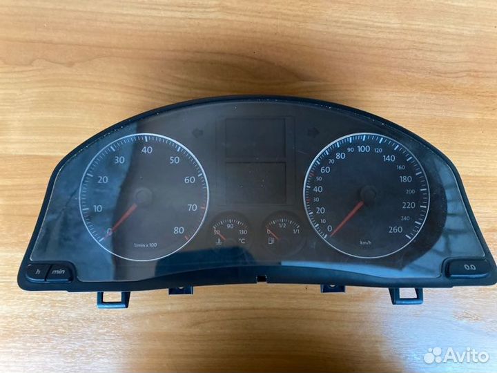 Панель приборов Vw Golf 5 BSE 2007