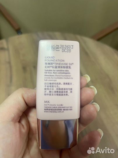 Тональная основа Mary Kay бежевый