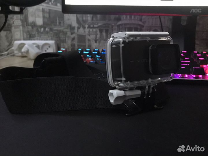 Экшен-камера XiaoYi lite чёрная и набор для съёмки