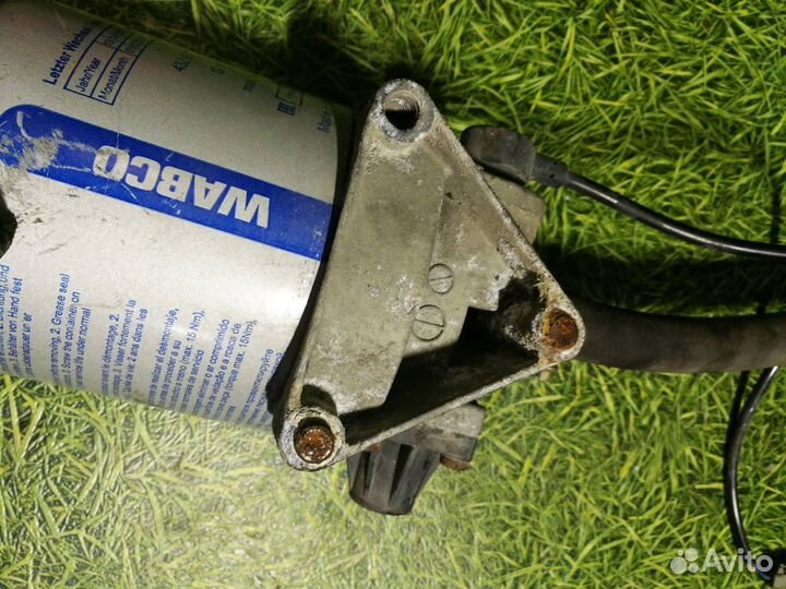 Осушитель воздуха / влагоотделитель Scania 2057999