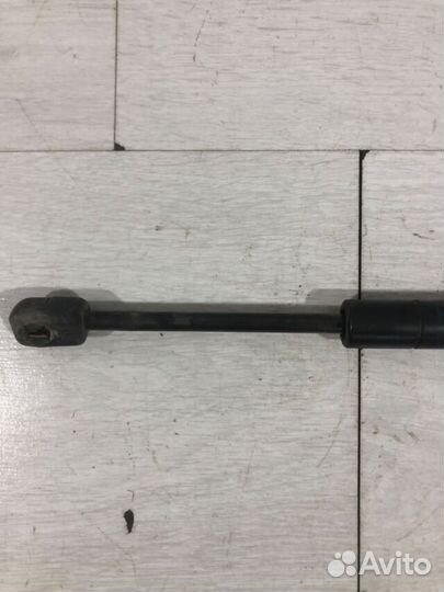 Газовый упор капота BMW X3 e83 2.5 ат