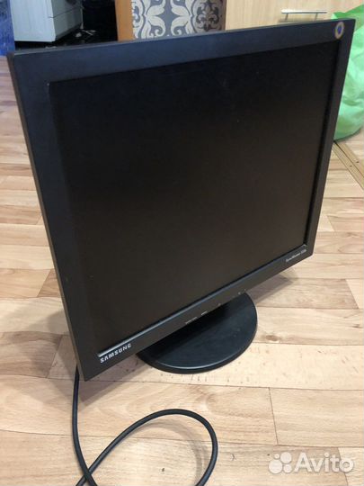 Монитор Samsung syncmaster 173s