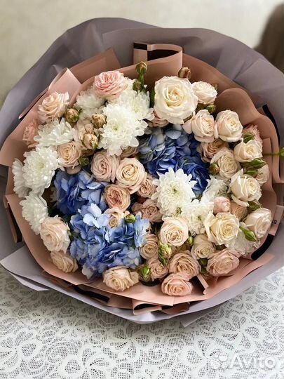 Цветы, подарки