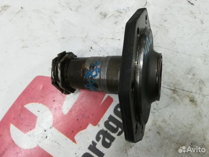 Цапфа поворотного кулака Toyota Land Cruiser